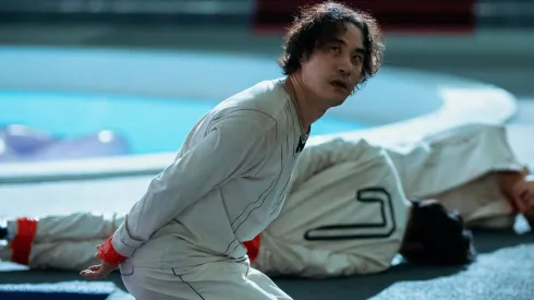 Bae Sung-woo in The 8 Show.
