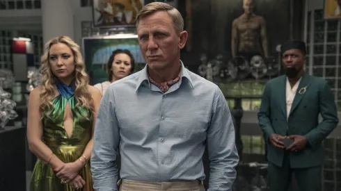 Kate Hudson, Daniel Craig, Leslie Odom Jr. and Jessica Henwick in Glass Onion.
