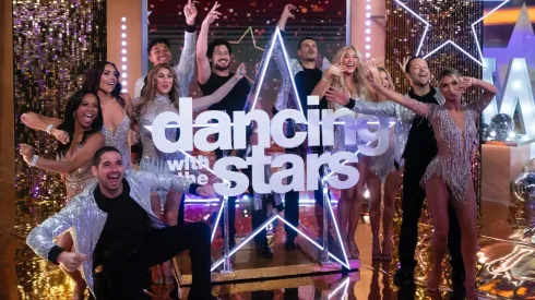 The Dancing with the Stars cast in Good Morning America. 
