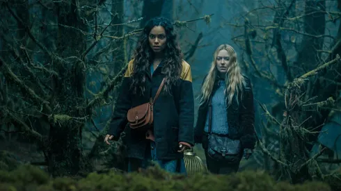 Dakota Fanning and Georgina Campbell in The Watchers.
