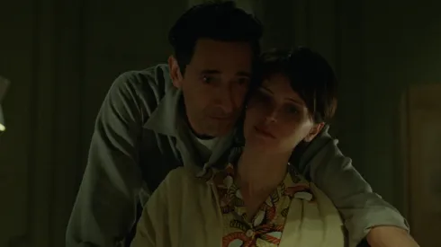 Adrien Brody and Felicity Jones in The Brutalist.
