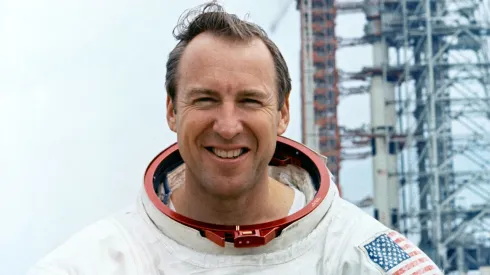Jim Lovell.
