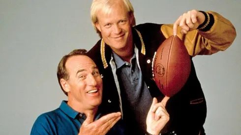 Craig T. Nelson and Bill Fagerbakke in Coach (1989)
