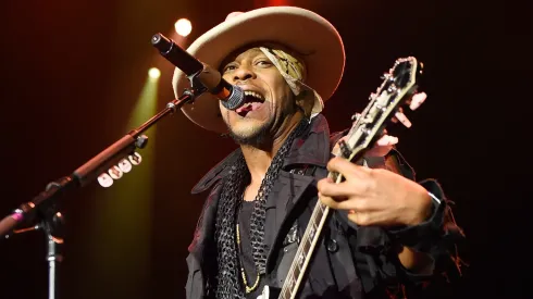 Recording artist D'Angelo performs at The Chelsea at The Cosmopolitan of Las Vegas on August 21, 2015 in Las Vegas, Nevada. (Photo by Ethan Miller/Getty Images)

