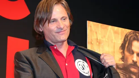 Actor Viggo Mortensen attends the "Alatriste" press conference at Instituto Cervantes de Tokio on December 1, 2008 in Tokyo, Japan. The film will open on December 13 in Japan. (Photo by Junko Kimura/Getty Images)

