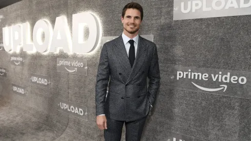 Robbie Amell le dará vida a un personaje muy importante en The Witcher. 
