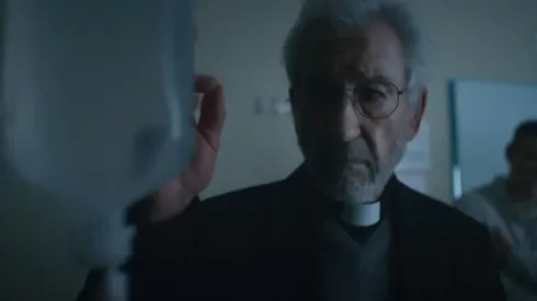 La película de terror española sigue causando pesadillas, pero ahora en streaming.
