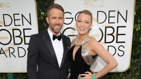 BEVERLY HILLS, CA – JANUARY 08:  74th ANNUAL GOLDEN GLOBE AWARDS &#8212; Pictured: (l-r) Actor Ryan Reynolds and actress Blake Lively arrive to the 74th Annual Golden Globe Awards held at the Beverly Hilton Hotel on January 8, 2017.  (Photo by Neilson Barnard/NBCUniversal/NBCU Photo Bank via Getty Images)
