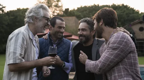 Conoce al actor español que triunfa en una de las series mexicanas más vistas de Netflix 
