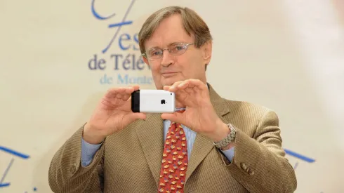 MONTE-CARLO, MÓNACO – 10 DE JUNIO: El actor estadounidense David McCallum asiste a un photocall para la serie de televisión estadounidense "Navy NCIS: Naval Criminal Investigative Service" durante el Festival de Televisión de Montecarlo 2009 celebrado en el Grimaldi Forum el 10 de junio de 2009 en Montecarlo, Mónaco. (Foto de Pascal Le Segretain/Getty Images)
