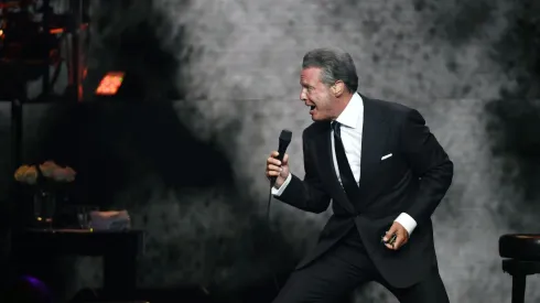 Luis Miguel sorprendió a sus fans al agregar una fecha más a sus presentaciones en la Ciudad de México.
