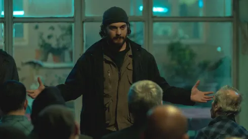 Çağatay Ulusoy tiene el rol protagónico en la serie.
