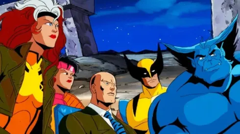 Charles Xavier junto a los X-Men en la serie original.
