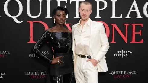 Lupita Nyong'o y Joseph Quinn la rompen en Un lugar en silencio: Día uno.
