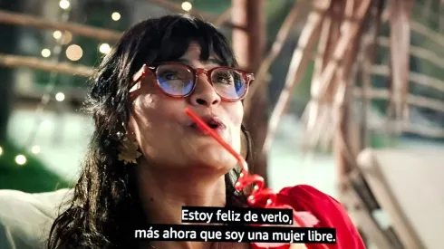 ¿Será Patrick Delmas con quien platica Betty?

