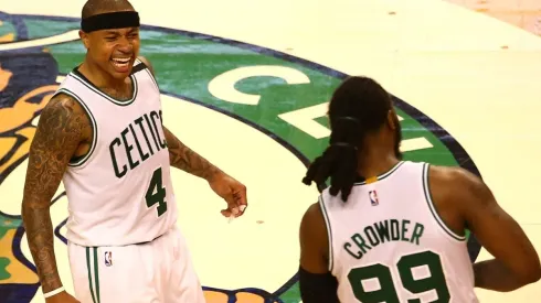 Isaiah Thomas y Jae Crowder.
