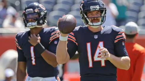 Andy Dalton y Justin Fields.
