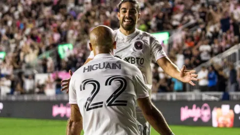 Federico Higuaín y Rodolfo Pizarro.
