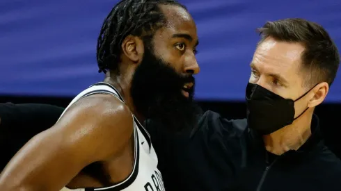 James Harden y Steve Nash.
