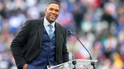 Strahan irá al espacio.
