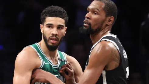 Jayson Tatum y Kevin Durant.
