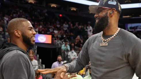 LeBron James y Chris Paul.
