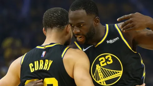 Stephen Curry y Draymond Green.
