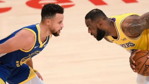 Stephen Curry y LeBron James.
