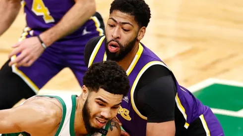 Jayson Tatum y Anthony Davis.
