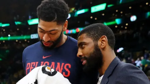 Anthony Davis y Kyrie Irving.
