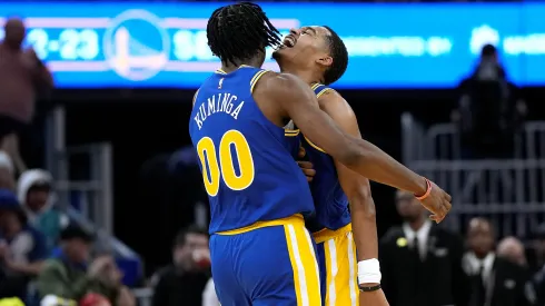 Jonathan Kuminga y Jordan Poole en Golden State Warriors.
