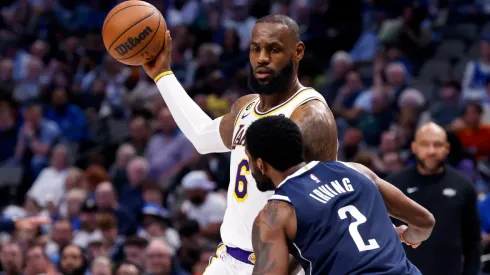 LeBron James y Kyrie Irving.
