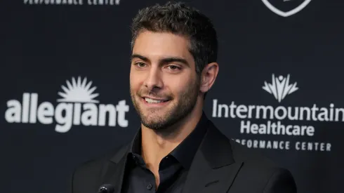 Jimmy Garoppolo, nuevo quarterback de Las Vegas Raiders.
