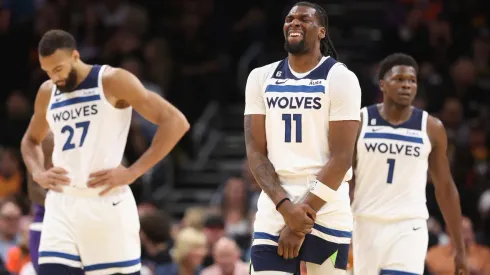 Naz Reid, Rudy Gobert y Anthony Edwards.
