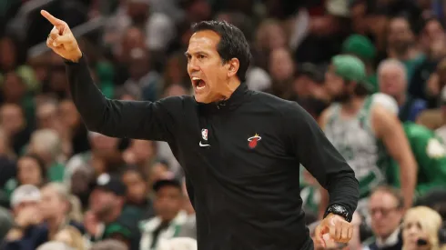 Erik Spoelstra es el actual entrenador de Miami Heat.
