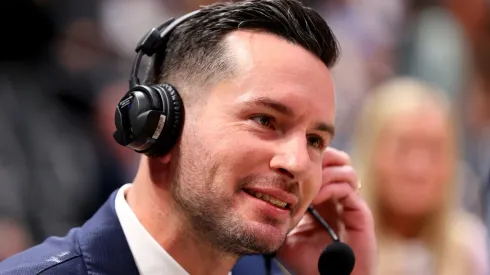 JJ Redick durante una transmisión televisiva de un encuentro.
