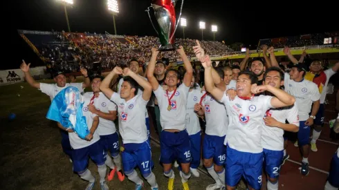 Atlante vs Cruz Azul – Final Copa MX – CANCUN, MEXICO – ABRIL 10: Jugadores del Cruz Azul en festejo durante el juego de la Final del Torneo Clausura 2013 de la Copa MX en el estadio Andres Quintana Roo, el 10 de abril de 2013 en Cancun, Mexico. (Foto: Hugo Davila/JAM MEDIA)
