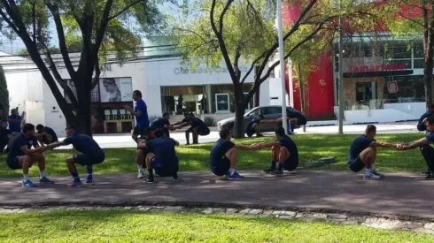 Los jugadores entrenaron en un parque hoy. (ESPN)
