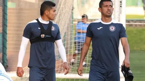 Cruz Azul entrenó ayer en La Noria. (Instagram Cruz Azul FC)
