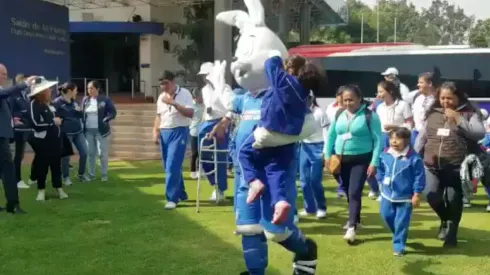 Cruz Azul compartió con chavos de una fundación.
