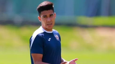 Guillermo Fernández en el entrenamiento de Cruz Azul.
