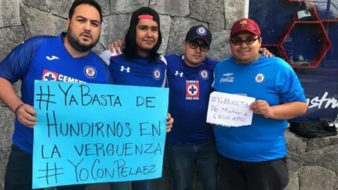 Las protestas de la afición por las polémicas de Peláez y Siboldi