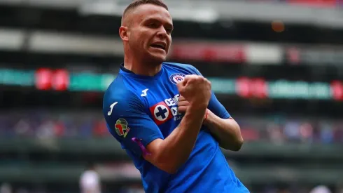 Jonathan 'Cabecita' Rodríguez celebra en el duelo ante Xolos en el Clausura 2020
