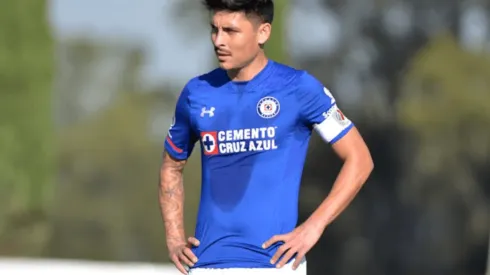 Alejandro Faurlín en un partido de entrenamiento con Cruz Azul
