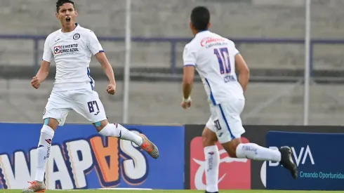 Josué Reyes celebrando uno de sus tantos
