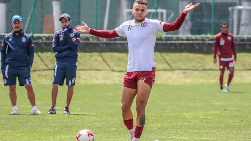 Jonathan Rodríguez se mantiene inamovible del once titular de Cruz Azul.
