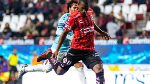 Bryan Angulo en su etapa con Xolos
