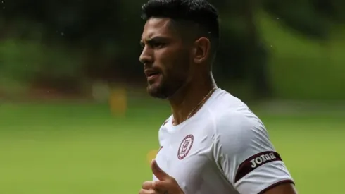 Lucas Passerini entrena con la Máquina.
