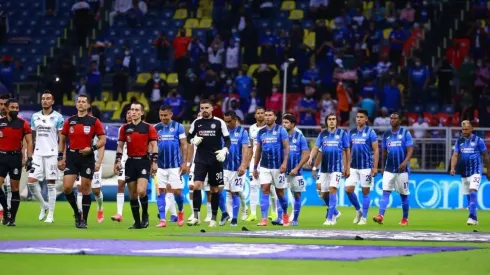 Cruz Azul empezó con el pie izquierdo la defensa del título
