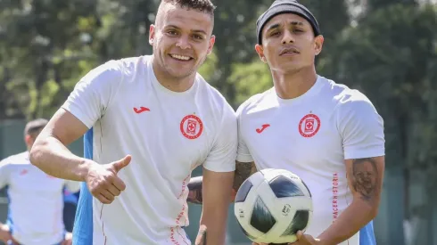 Jonathan Rodríguez y Yoshimar Yotún se impusieron en el futenis.
